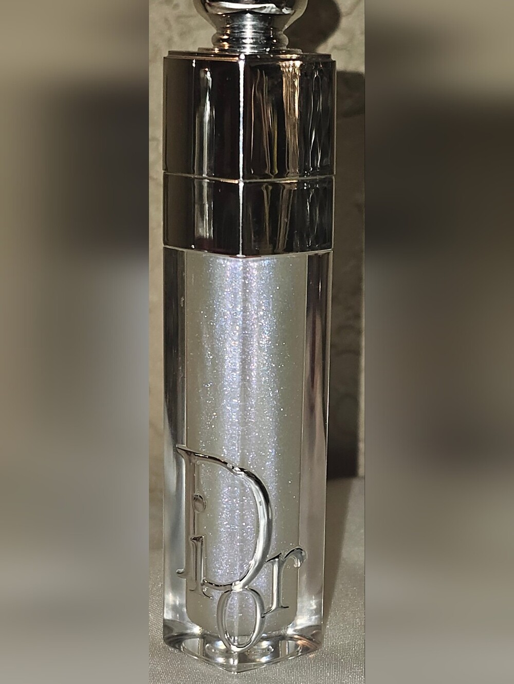 The Dior Addict Maximizer Limited Edition Shade Holo Silver.